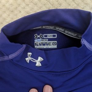 UA cold gear long sleeve top